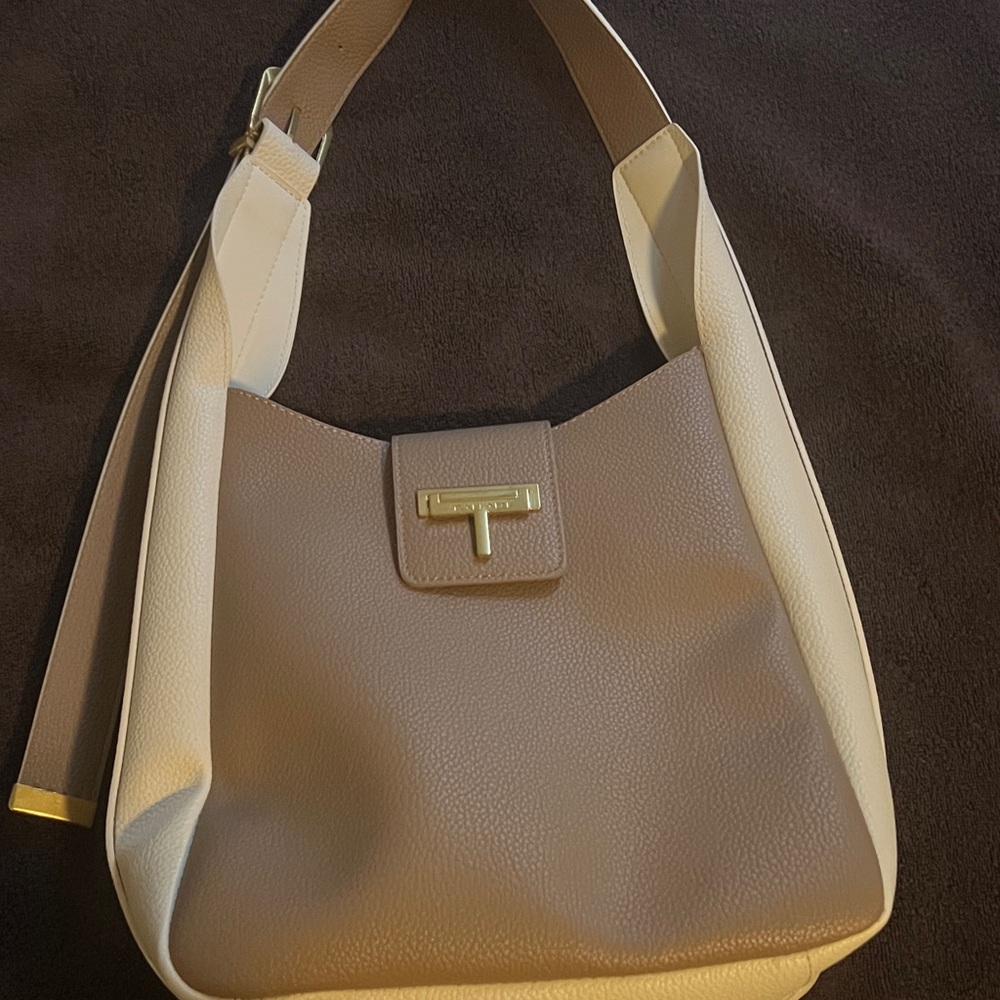 Elegant Tan and Cream Women's Bag
